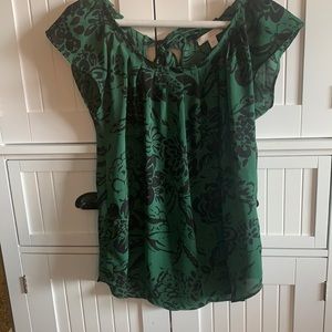 Lauren Conrad blouse beautiful floral top